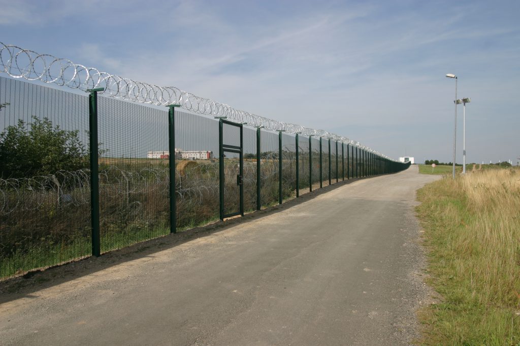 HiSec 358 Mesh Calais security fencing